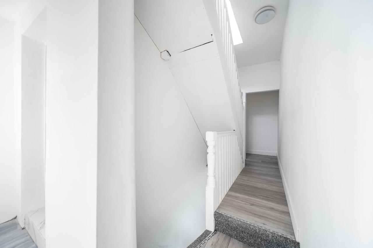 Livestay-Modern Studio Rooms In Zone 2 Лондон Екстер'єр фото